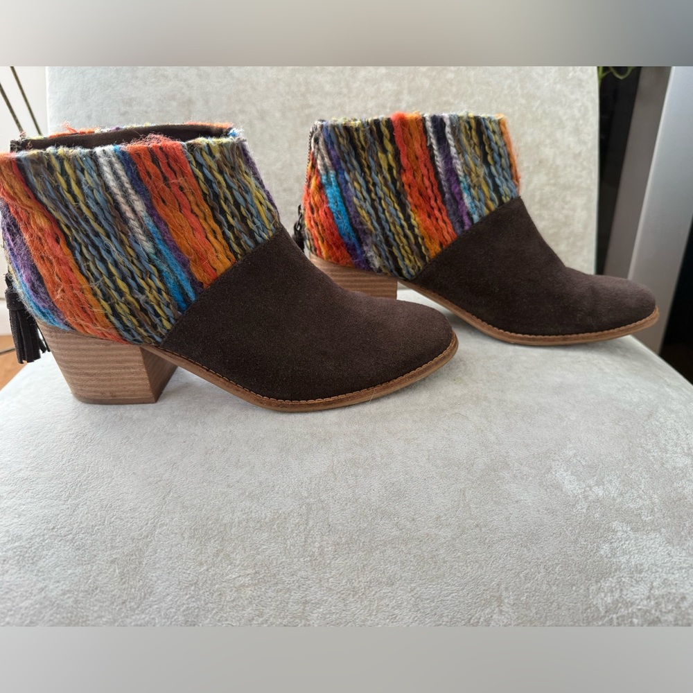 Beautiful brown suede ankle boots with colorful accents